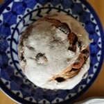 haluta bageri - レーズン　330円