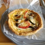 haluta bageri - キッシュ　550円