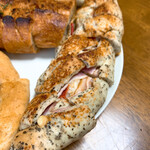 どんぐり - 【2020年06月】ベーコントマト＠170円、ぶつ切りされているが比較的原形をとどめてます(笑)。