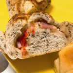 どんぐり - 【2020年06月】ベーコントマト、断面。