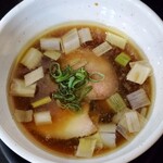 煮干らー麺シロクロ - 〝限定麺〟昆布水つけ麺 つけ汁