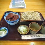 菊屋本店 - ソースカツ丼そばセット！足利で蕎麦のセットメニューならこれだ！