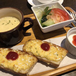 キッチンアンドカフェ ガヤ - スープモーニング420円