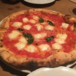 Pizzeria napoletana CANTERA - 