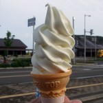 Ezogashima - （平成２２年８月）ソフトクリーム（フラッシュ無し）です。