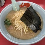 ラーメン山岡家 - 醤油ネギラーメン 中盛、900円