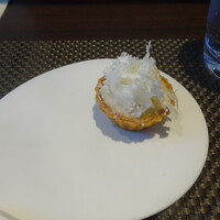 レストラン ラ・フロレゾン・ドゥ・タケウチ - カリフラワーのタルト