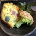 まさら庵TAKUMI - ケークサレとブロッコリー