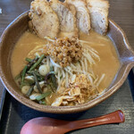 味噌屋麺四朗 - 信州味噌チャーシュー＋チャーシュー1枚トッピング笑