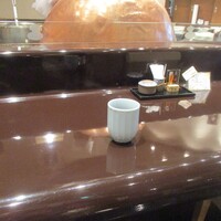 天ぷら ひさご - カウンターピカピカ＾