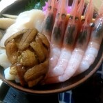 北の海鮮どんぶり屋 わがまま丼 苫小牧食堂 - わがまま丼 甘エビ、ウニ、ホタテ、ホッキ