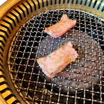 焼肉 丸惠 - 塩タンは美味しいのでゆっくり焼きます