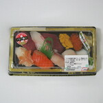 サミットストア - 料理写真:「ご馳走にぎり」です。2020/08