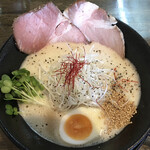 Fukakusa Seimen Shokudou - おさかな鶏白湯らーめん
