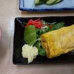 駅前屋 - 手作り感満載の玉子焼き。