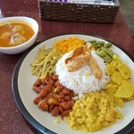 ラサ ボジュン - カレーは別皿