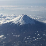 極からあげ 鳥匠 - これが富士山ですよー　広島出張の際に機内から神々しいお姿を収めました