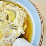 丸川屋 - 「玉子とじそば」右側からです（6/18UP）