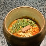 イチリン ハナレ - 『丹波高坂地鶏』よだれ鶏　高坂地鶏は適度な食感にシットリとした味わい　タレをたっぷりと付けていただくと箸が止まらなくなりますよ♪