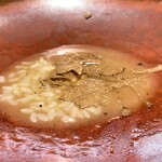 イチリン ハナレ - 鱶鰭のスープにお粥とトリュフ投入♪