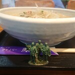 チャイナファミリー鳳龍 - 味噌ラーメン600円　側面