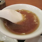 開々亭 - 定食のスープ
