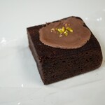 チリムーロ - ローズマリーとシナモンのブラウニー　450円