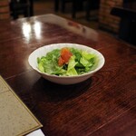 ステーキハウス チャコオキナワ - サラダ