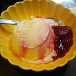 渥美の丼屋 まるみ - アイス美味しい～！