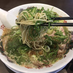 来来亭 - チャーシュー麺 麺リフト