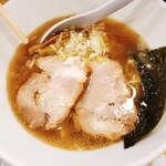 Pied de Cochon - 醤油ラーメン700円