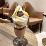 リンツ ショコラ ブティック＆カフェ 仙台パルコ２店 - 去年のパフェ