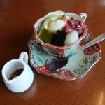 宮田屋 - 宮田屋あんみつ　570円　飲み物と一緒で△50円