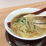 徳島ラーメン　にし利 - 少し硬め