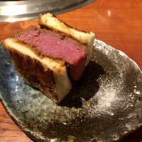 よろにく - シャトーブリアンのロゼカツサンド