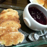 俺のフレンチ 銀座本店 - フォアグラと白レバーのムース　580円