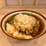 そばの神田 東一屋 - アサソバビンボー！　
      朝そば＋えびかき揚げ！