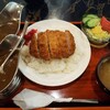 ホワイトハウス - ◆「かつカレー」大盛り