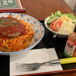 まきば - 料理写真:ハンバーグナポリタン¥800