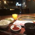 Yakiniku Horumon Sansuien - 