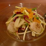 カメキチ・ビストロ - ホタテ貝柱と春野菜のマリネ