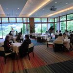 アマンダンヒルズ - 広々とした店内