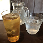 隣の洋食屋さん ブラボーパパ - セットのウーロン茶