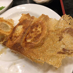 中華料理華龍 - セットの餃子は3個