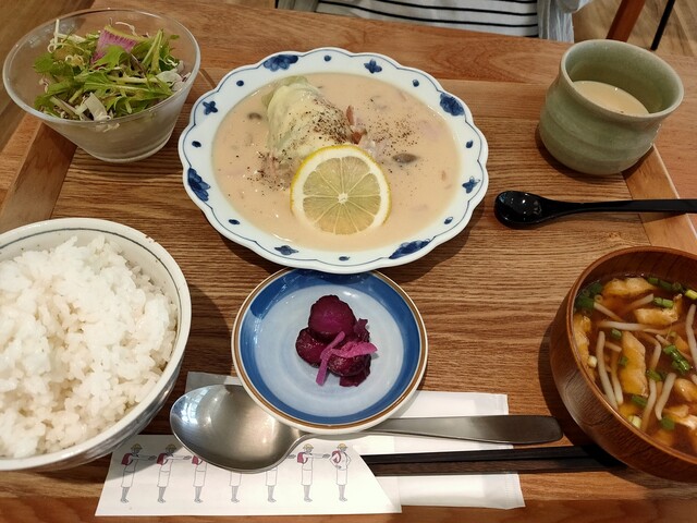 1の1食堂 1の1 Nonoichi 野々市工大前 カフェ 食べログ