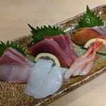 Sushi Izakaya Yataizushi - 刺身5点盛り