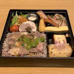 ル スーリール - 牛ステーキ弁当(\2,700)