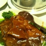 リトル泰興楼 - 牛バラ煮込み&花巻