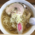 青竹手打ラーメン 日向屋 - 麺みっちり。味しっかりのバラチャーシュー。