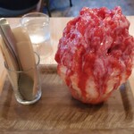 アナモカフェ - 苺ミルクかき氷